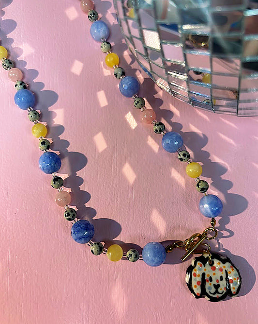 Naszyjnik tęczowy piesek