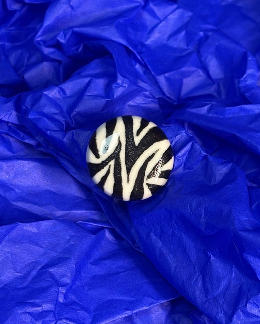Pierścionek ceramiczny zebra