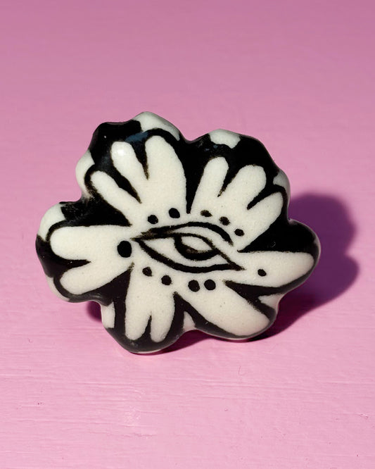 Pierścionek ceramiczny księżycowy kwiat